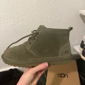 Ugg neumal lace boots